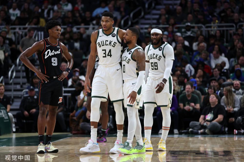 队友之间互 队友之间互