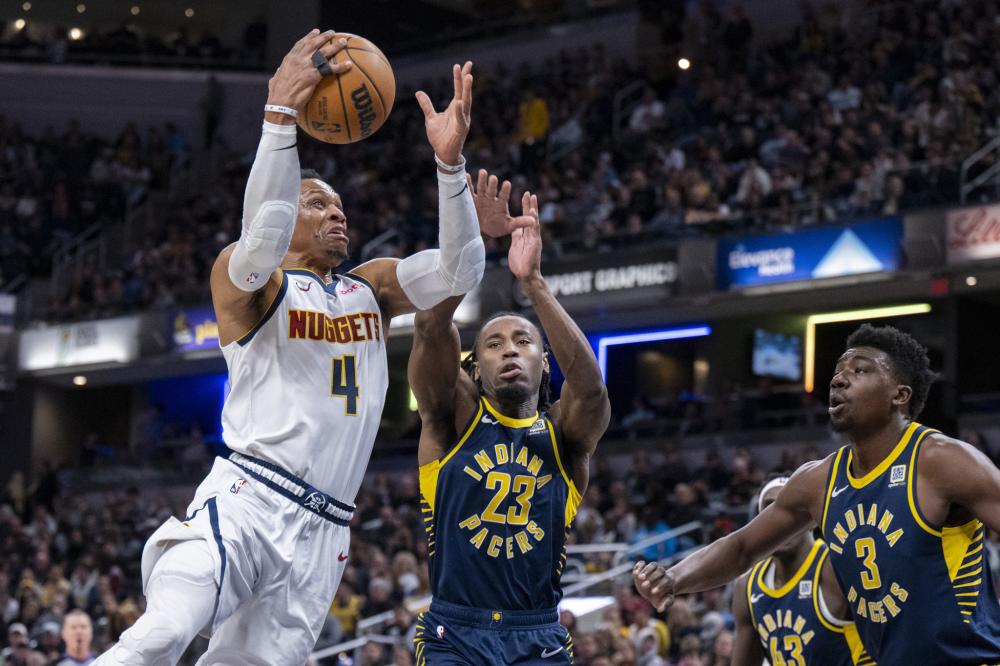 由于伤病问 由于伤病问