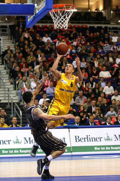 战术布局上 战术布局上