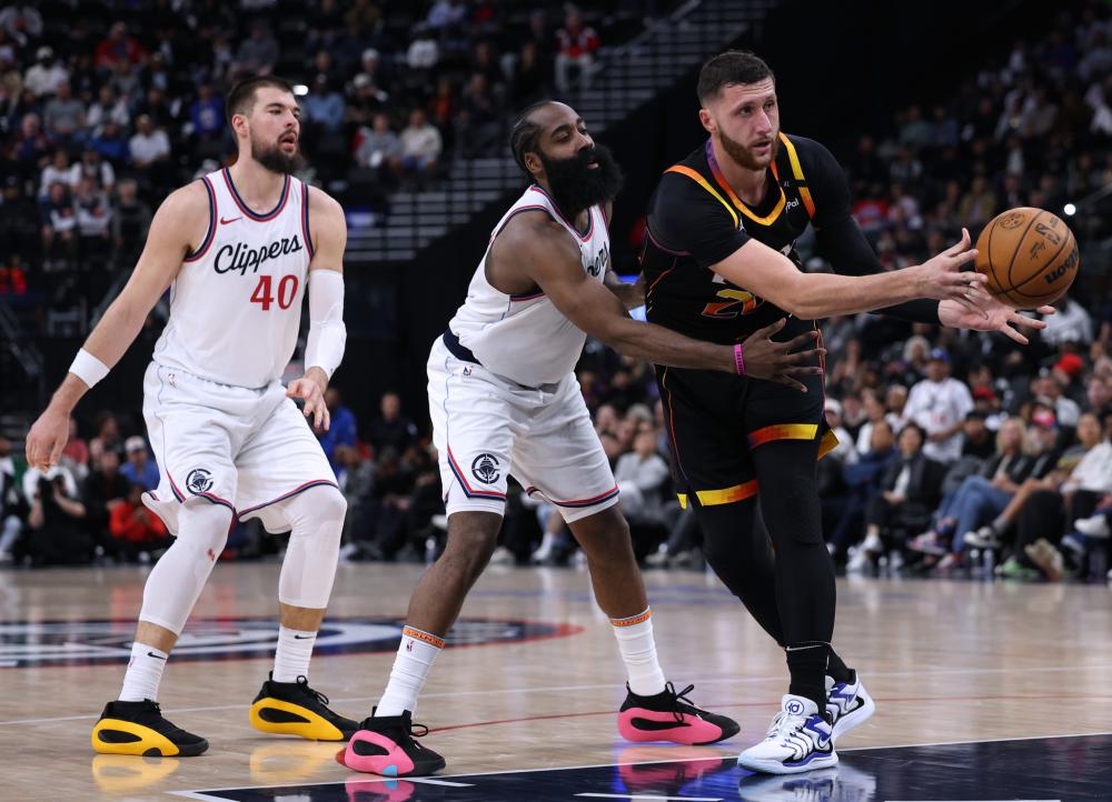 半场显得稍 半场显得稍